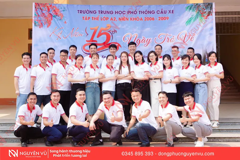 Áo kỷ niệm 15 năm ra trường chụp tập thể lớp