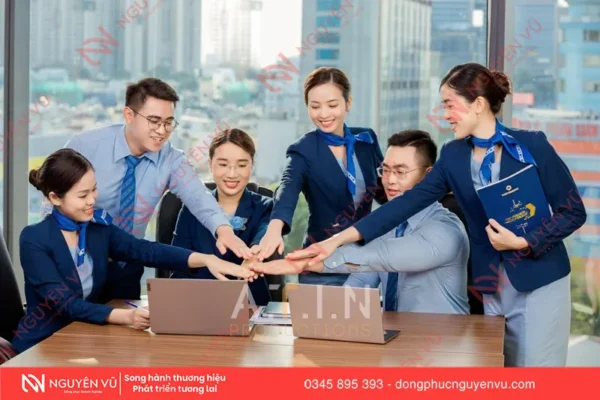 Cà vạt nơ theo nhận diện thương hiệu